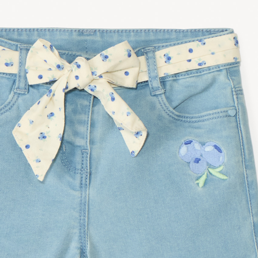 Short en denim avec broderie fruit + ceinture à nouer pour bébé fille 