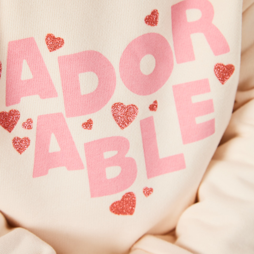 Ensemble jogging molletonné print cœurs pour bébé fille 