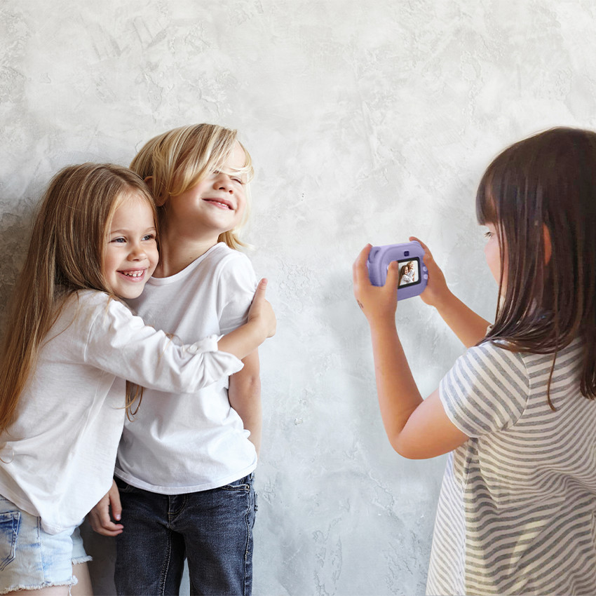 Appareil photo instantané et caméra violet 