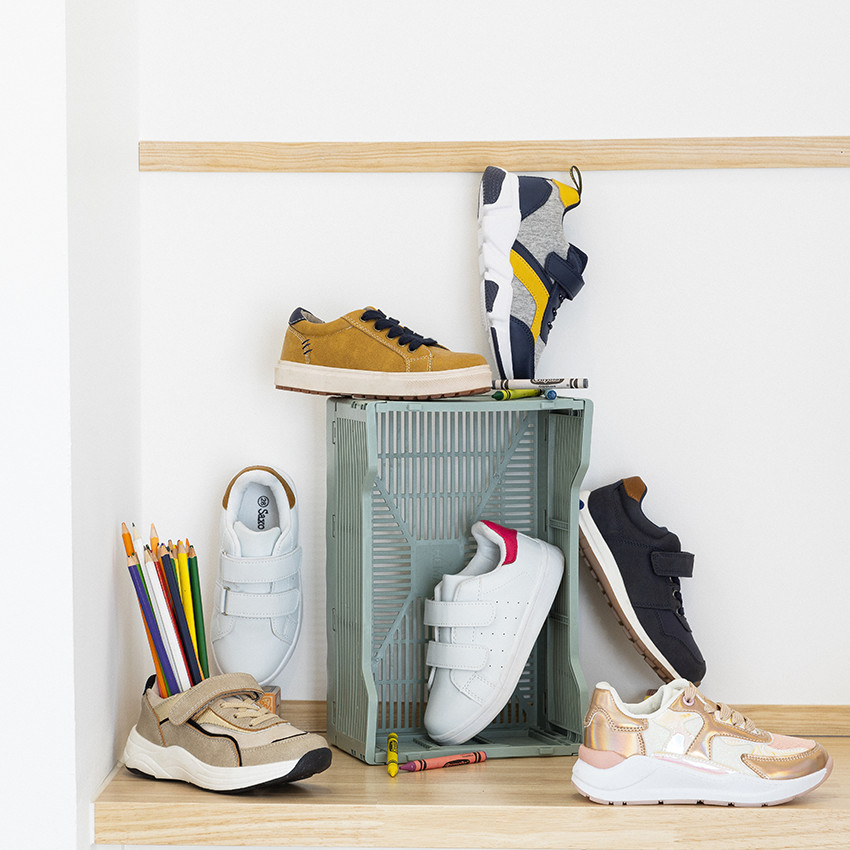 Baskets de sport basses avec empiècements bi-matière pour garçon 