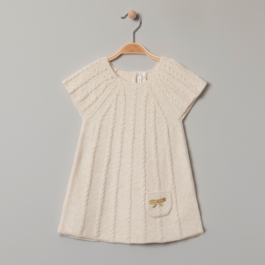 Robe manches courtes en tricot et poche à noeud brodé 