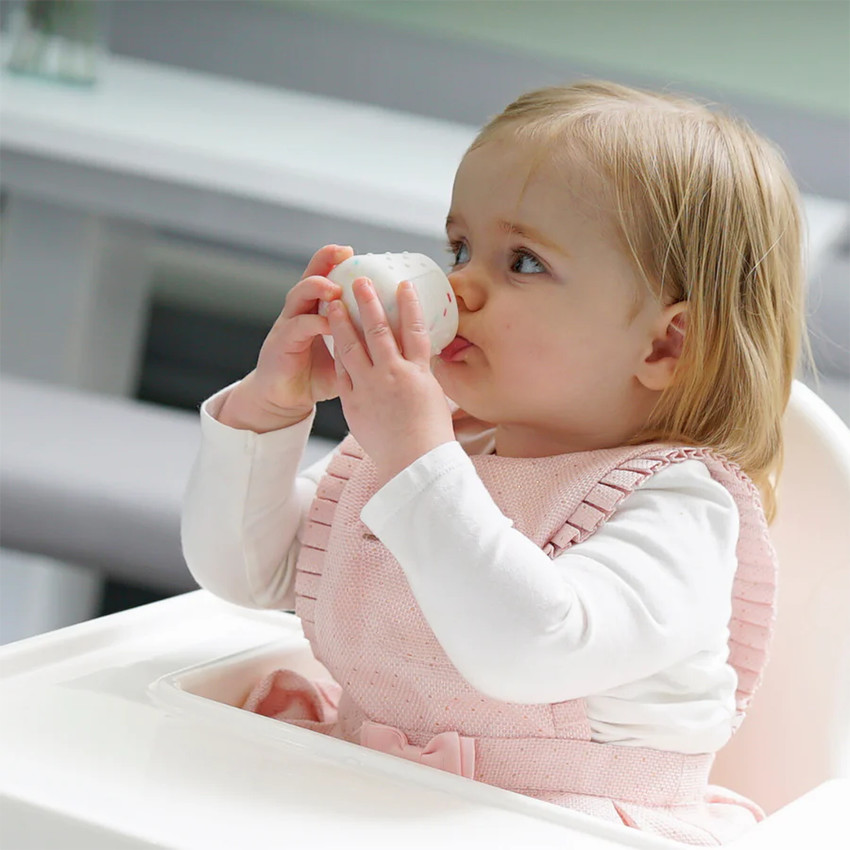 Tasse d'apprentissage Dinky Cup sable  