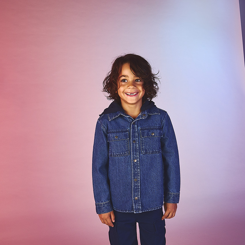 Surchemise en denim brodé et capuche amovible pour garçon 