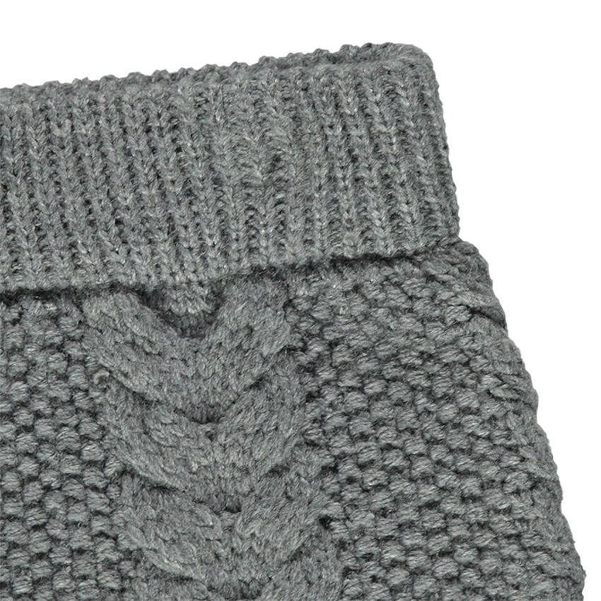 Jupe en tricot avec jeu de torsades 