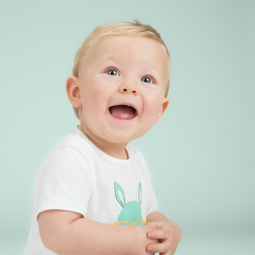 Ensemble avec tee-shirt print lapin et short à poches 
