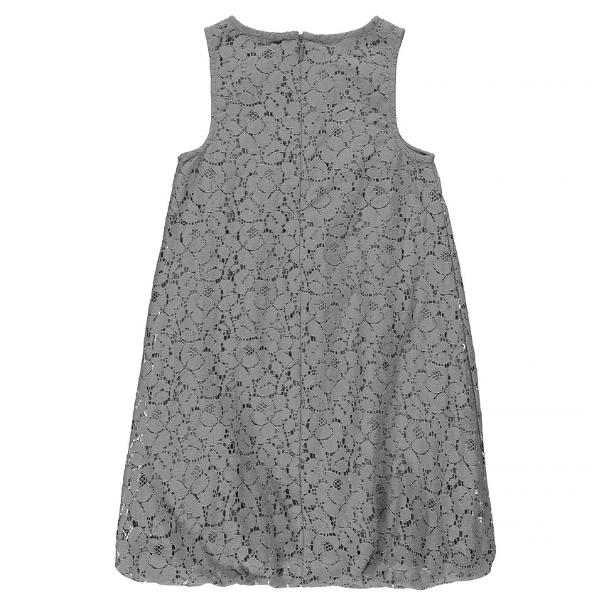 Robe boule en dentelle avec fleurs cousues 