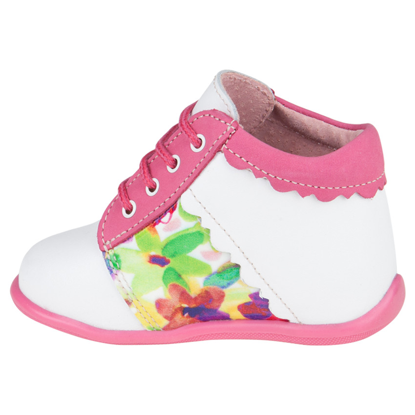 Bottillons blancs en cuir à lacets et print fleuri 