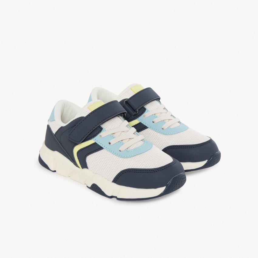 Baskets de sport scratchées en mesh pour garçon