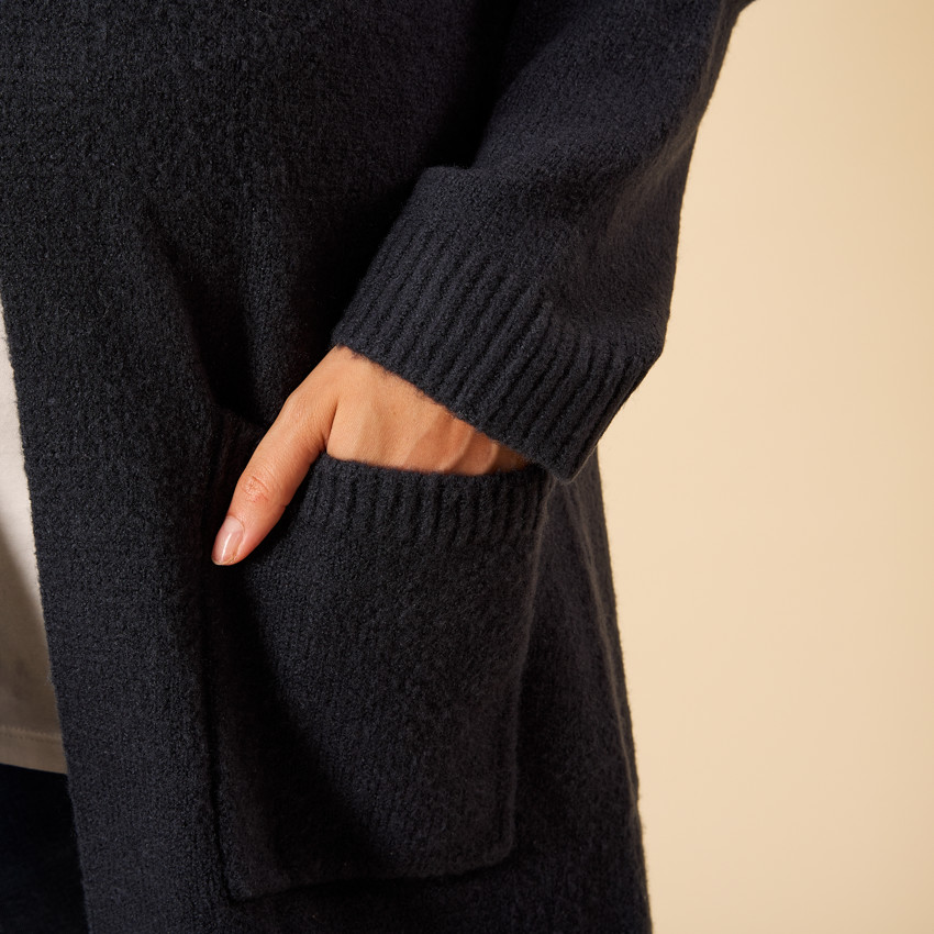 Gilet long uni en tricot avec poches pour femme 