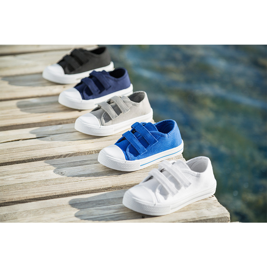 Baskets basses en toile à scratchs du 24 au 27 