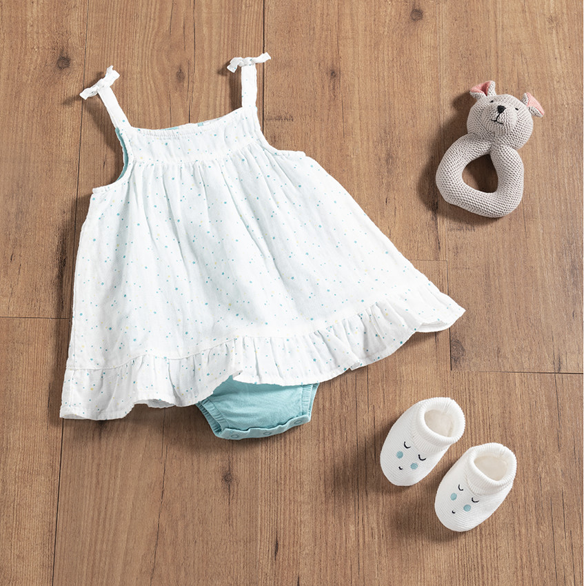 Chaussons en tricot à détails brodés 