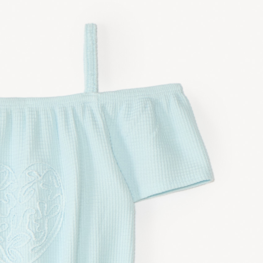 Combinaison épaules dénudées broderie cœur fille 
