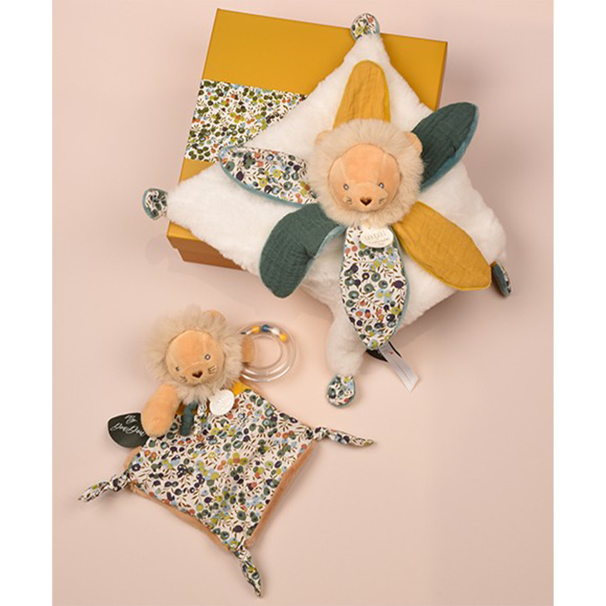 Doudou Lion jaune plat avec pétales Boh'Aime 27cm 