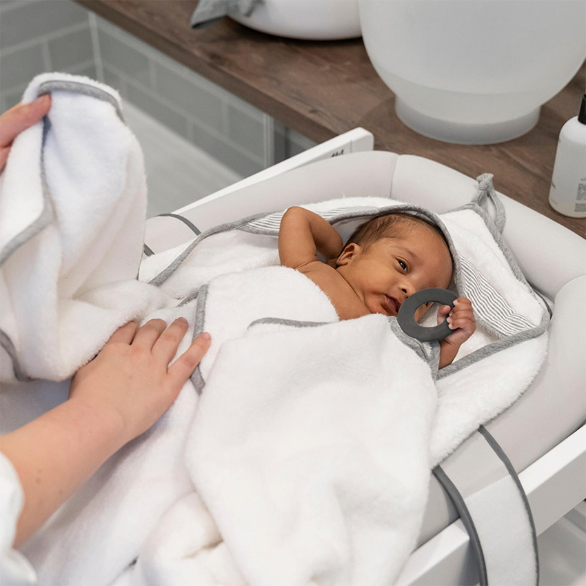 Cape de bain XL avec anneau de dentition Dry'n Play White 