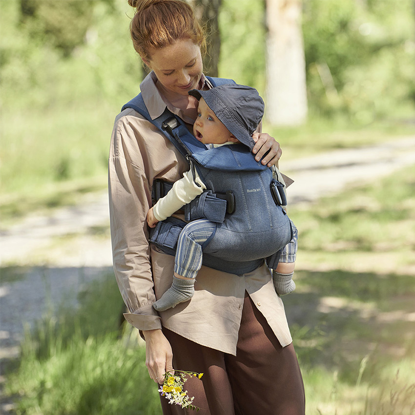Porte-bébé One en coton – Bleu denim 