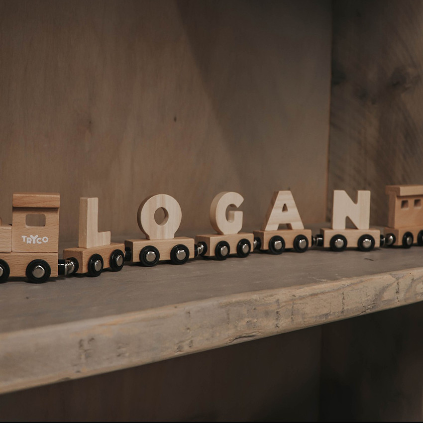 Wagon aimanté lettre "A" en bois pour train 