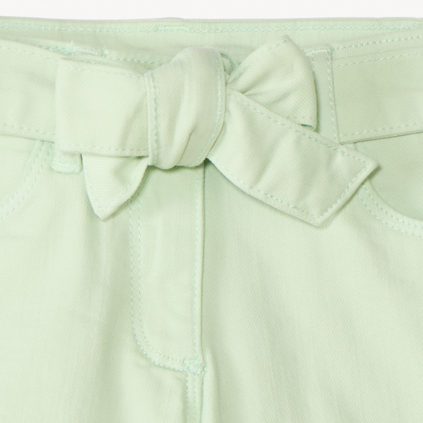 Short en jean avec détails brodés et ceinture à nouer pour fille  