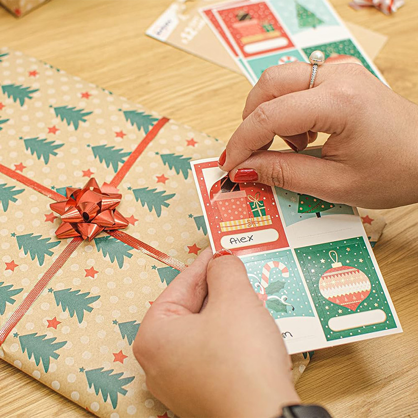 12 étiquettes pour cadeaux de Noël sapin et cadeaux 