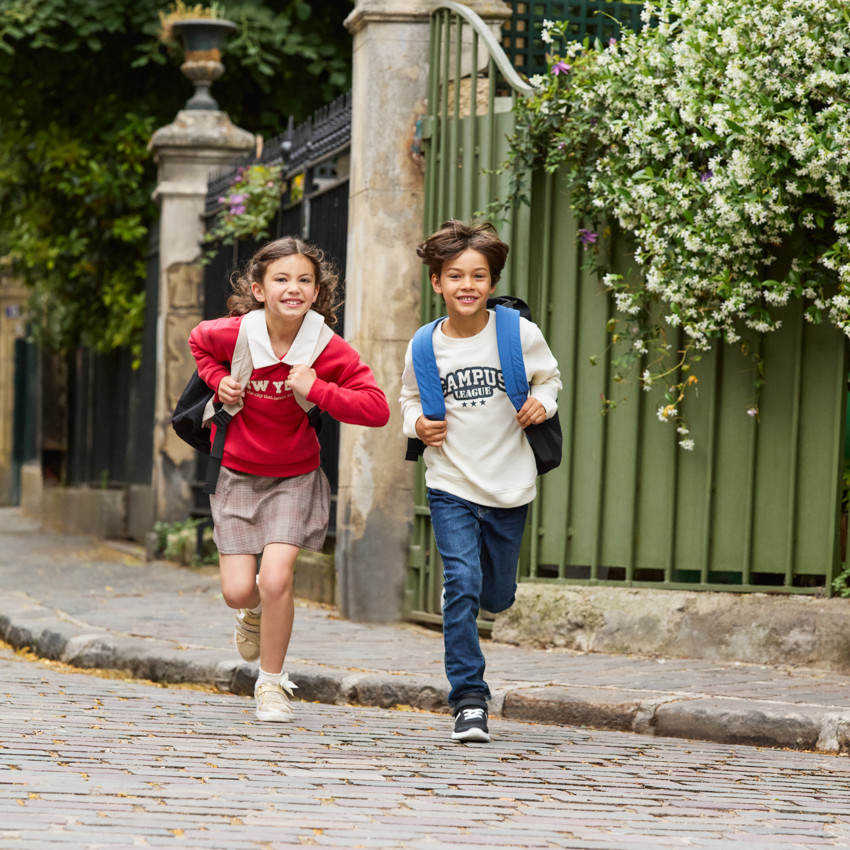 Sweat molleton avec col et borderie pour fille  