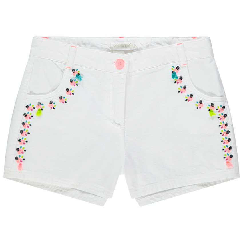 Short blanc à fleurs brodées 