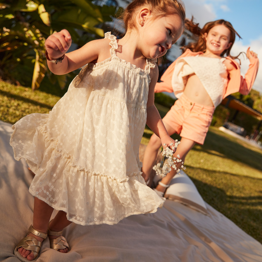 Robe à bretelles en tulle brodée ailes de papillon dans le dos pour bébé fille