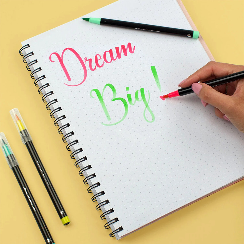 Set de 12 feutres à pointe pinceau souple Brush Markers 