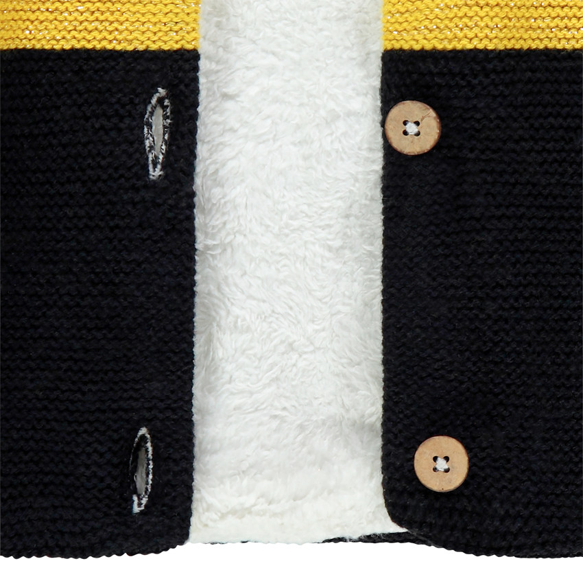 Veste en tricot tricolore doublée sherpa 