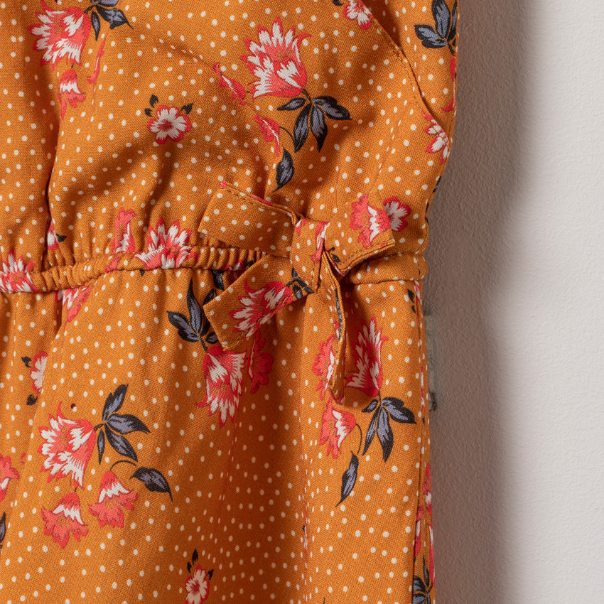 Robe sans manches à col croisé imprimée pois et fleurs  