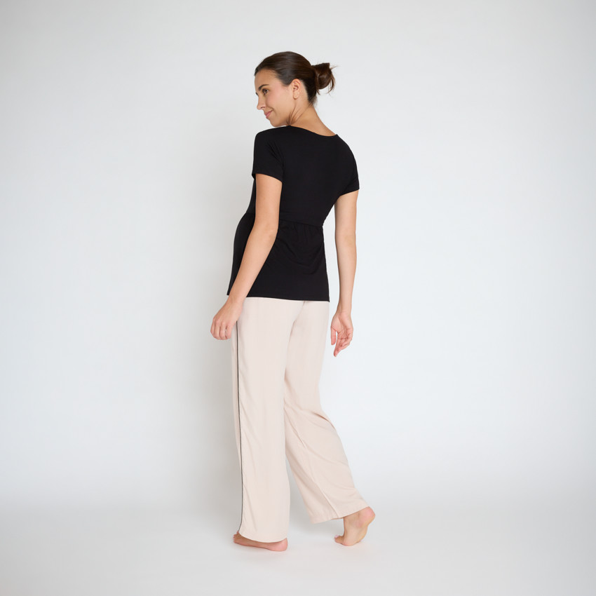 T-shirt de pyjama de grossesse manches courtes brodé cœur 