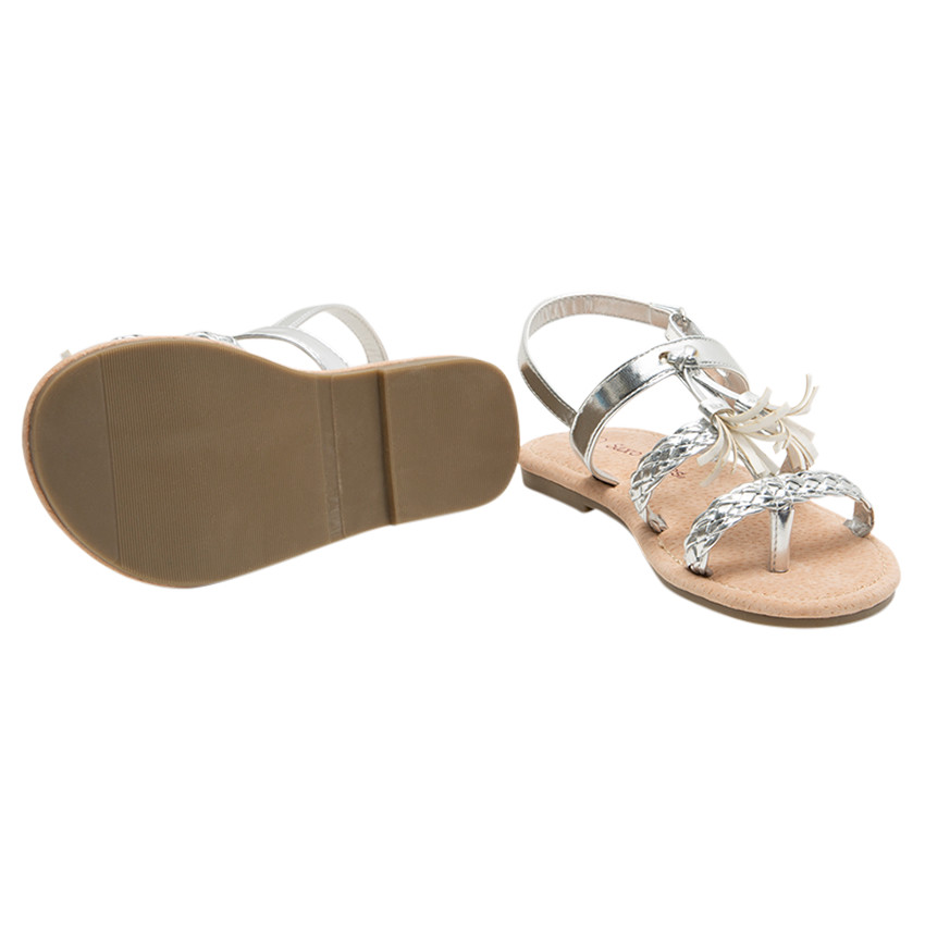 Nu-pieds argentés avec brides tressées et pompon 