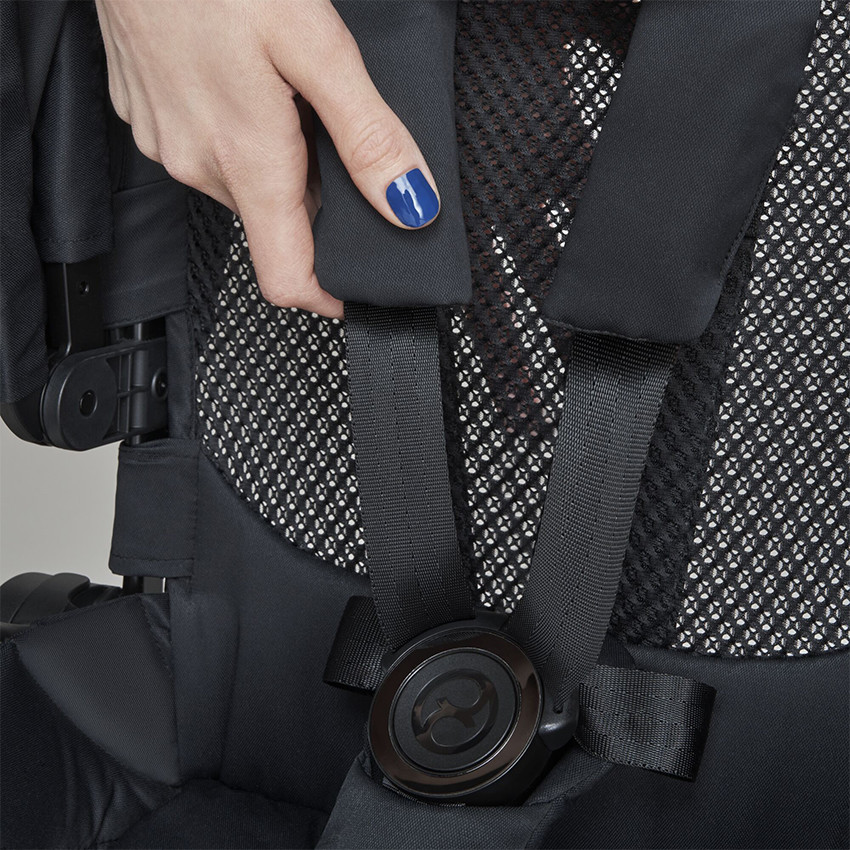 Poussette compacte légère Melio 4 taupe/magic black 