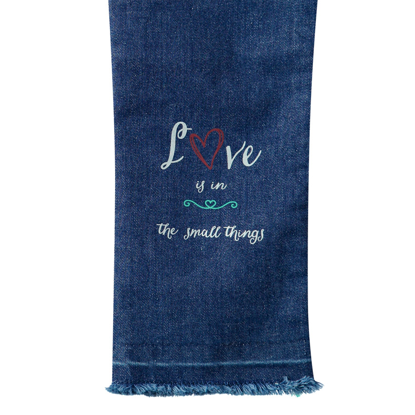 Jean effet used et crinkle à bandes appliquées 