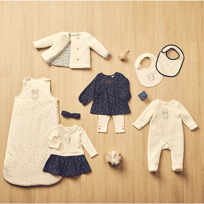 Lot de 2 bavoirs motifs lapin pour bébé fille 