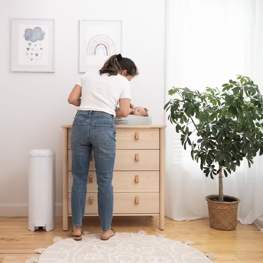 Poubelle à couches Platinum blanc lys + recharge Easy Roll 