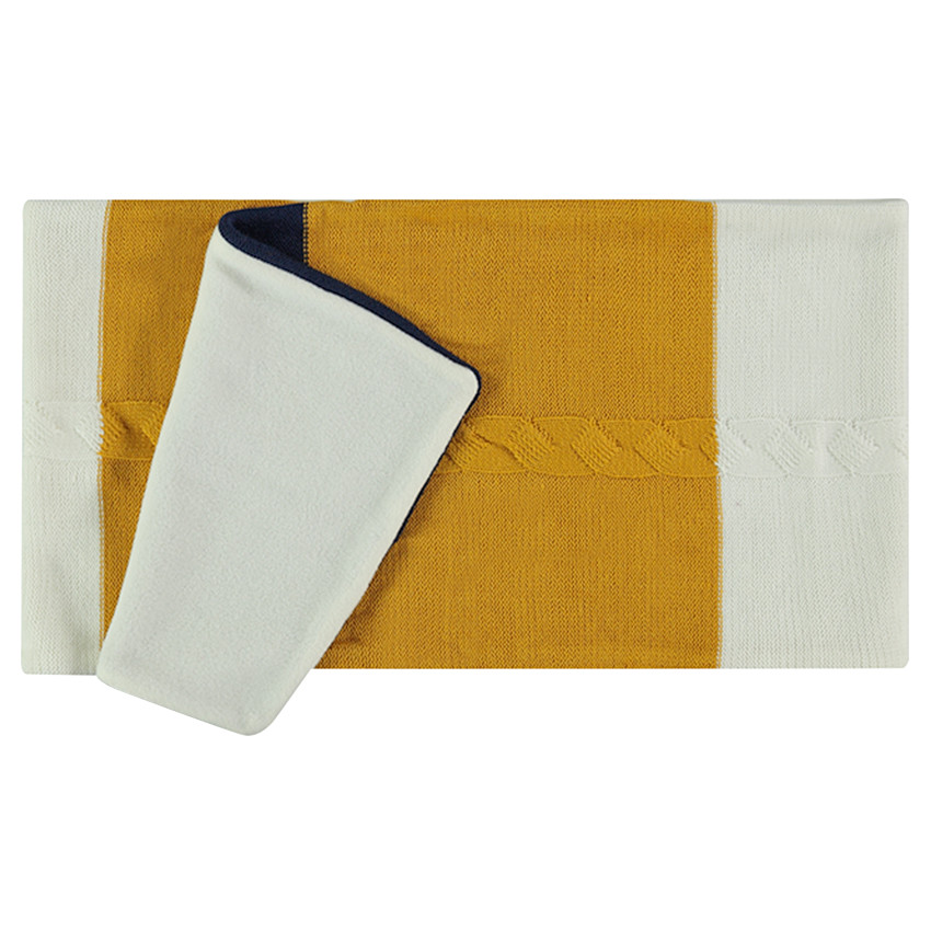 Ensemble bonnet et écharpe en tricot avec motifs jacquard 