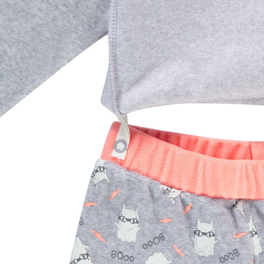 Pyjama en velours HALLOWEEN gris chiné avec chats masqués printés 