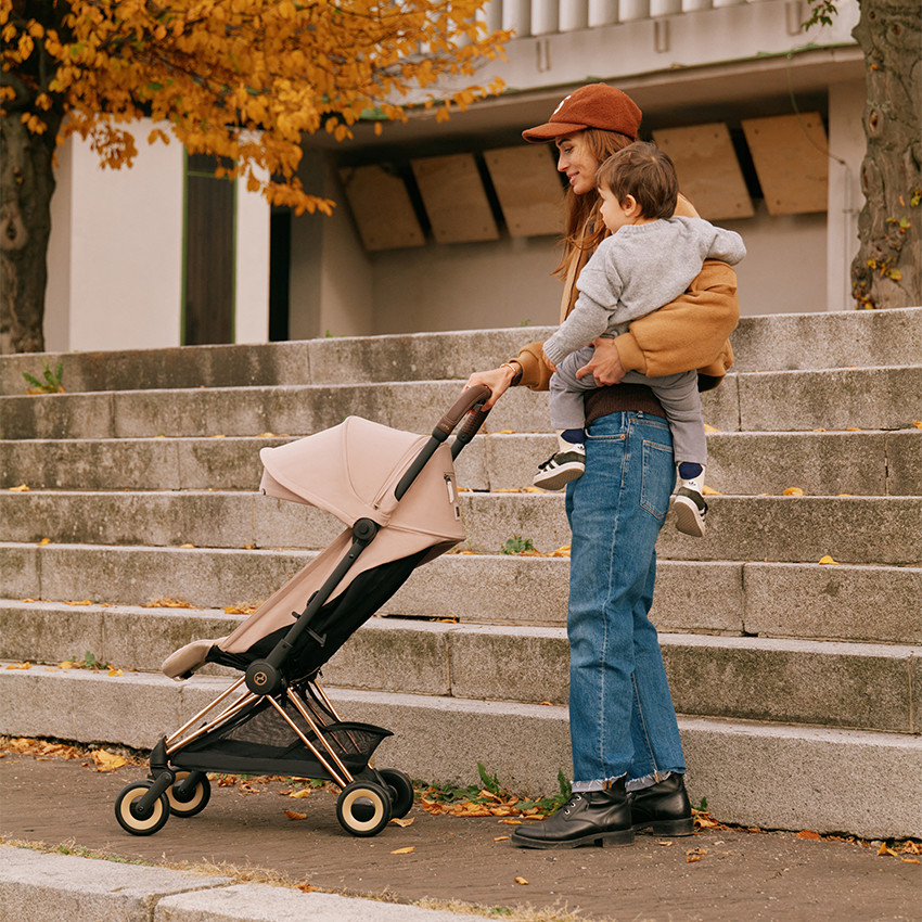 Poussette ultra-compacte Coya rosegold/cozy beige - Beige (Cybex) - Image 7