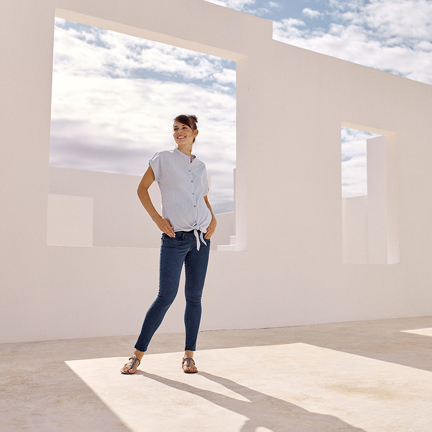 Chemise de grossesse manches courtes à rayures en voile 