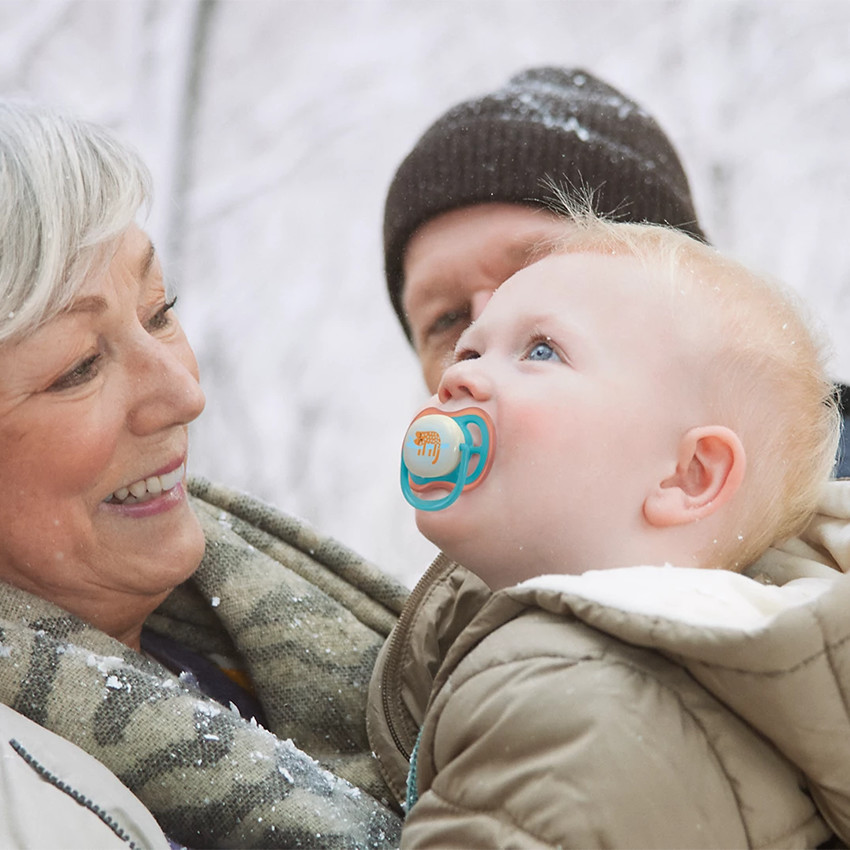 Lot de 2 sucettes silicone 18M+ Ultra Air nuit décorées 