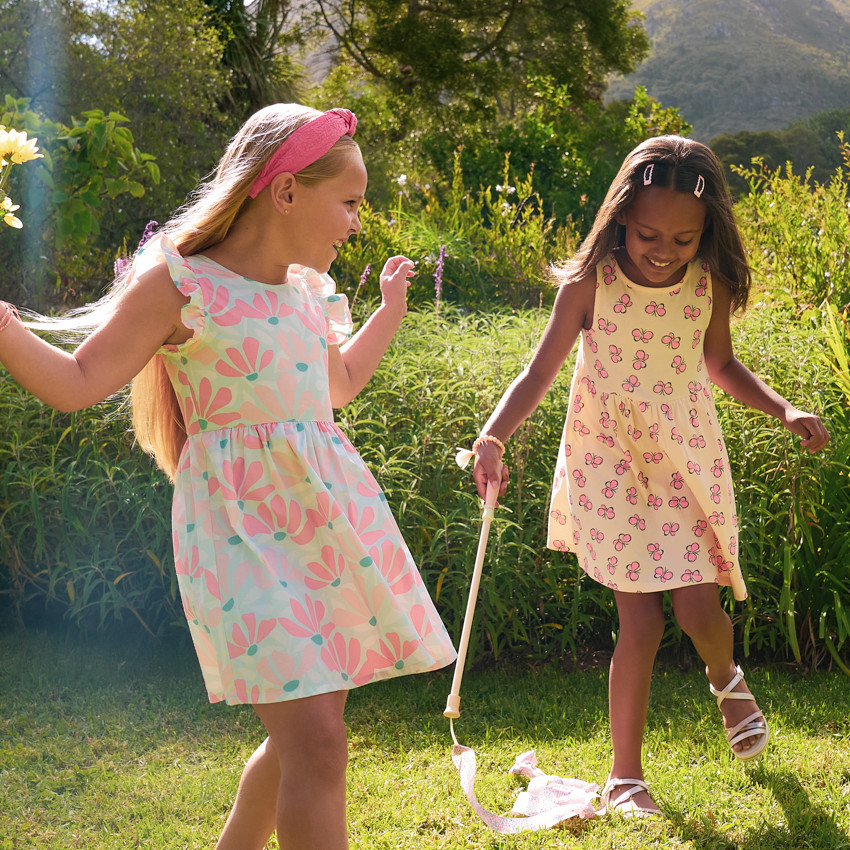 Robe manches courtes imprimée à dos nu pour fille 