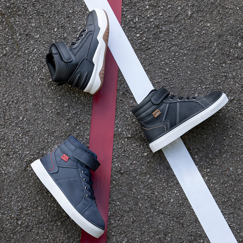 Bottillons bleus à lacets et scratch pour enfant garçon 