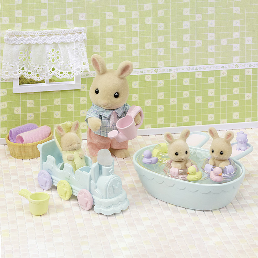 Les triplés Lapin Crème avec accessoires de bain 