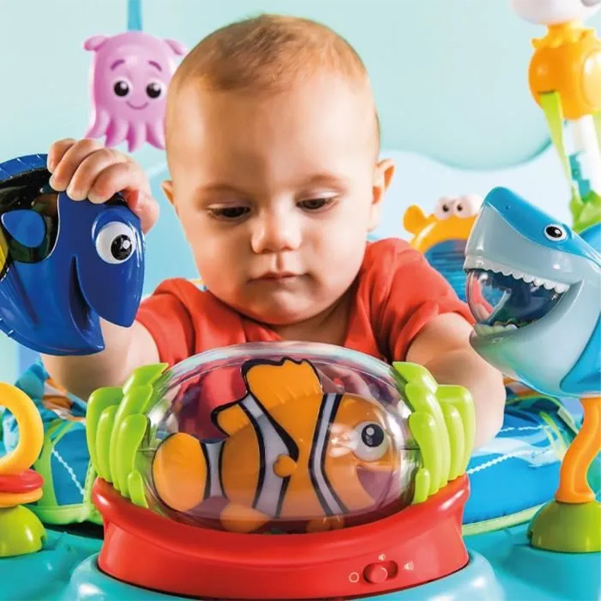 Aire de jeu multiactivités à rebonds Le Monde de Nemo 