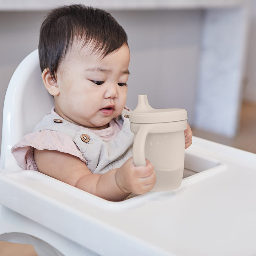 Tasse évolutive en silicone avec anses amovibles latte 