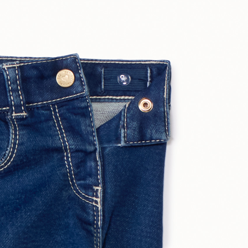 Jean uni en denim pour bébé fille  