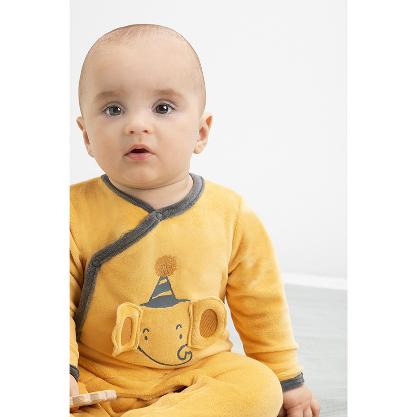 Dors-bien ludique en velours motif éléphant pour bébé garçon 