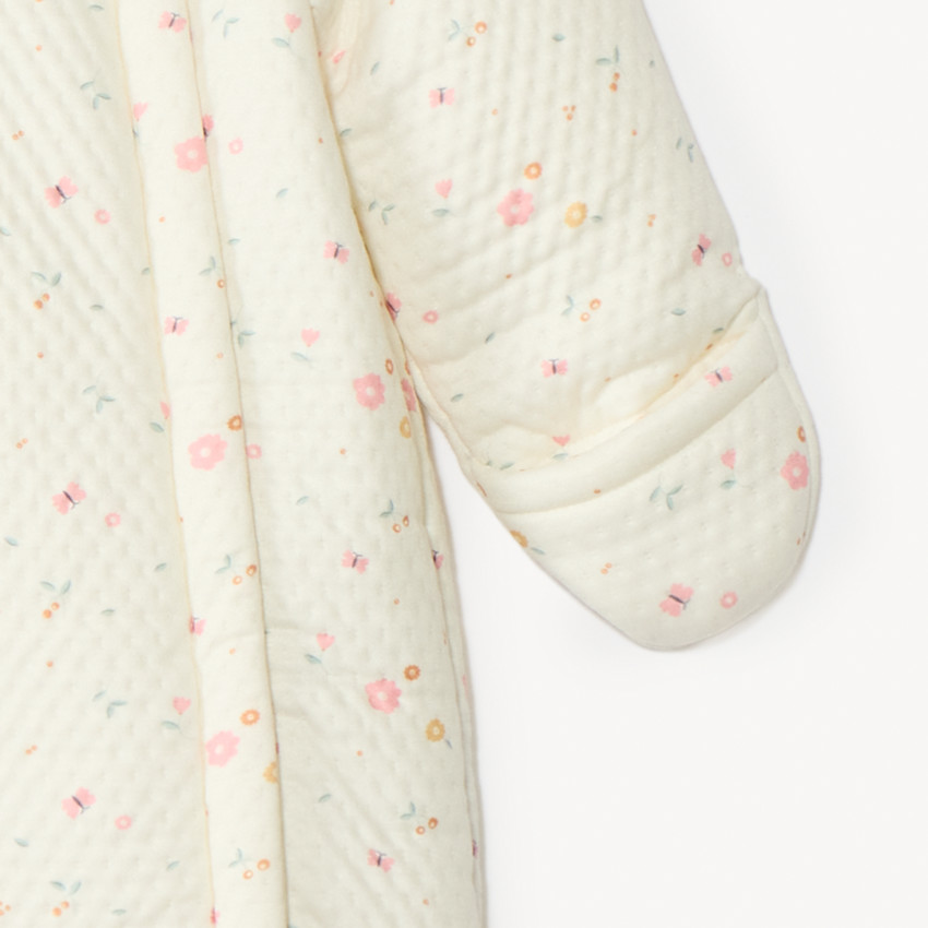 Combi-pilote imprimé fleuri pour bébé fille avec finitions différentes selon l'âge 