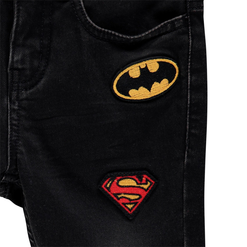 Jean droit effet délavé à badges super-héros pour enfant garçon 