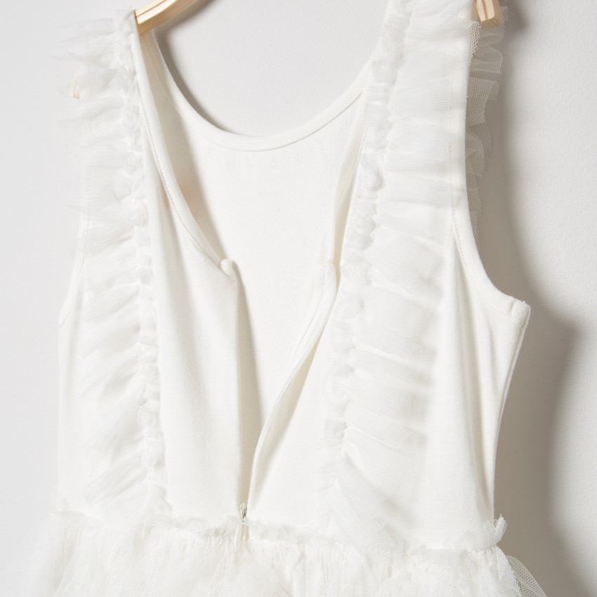 Robe de cérémonie sans manches à volants en tulle et sequins 