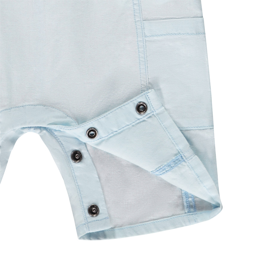 Salopette courte en toile unie pour bébé garçon 